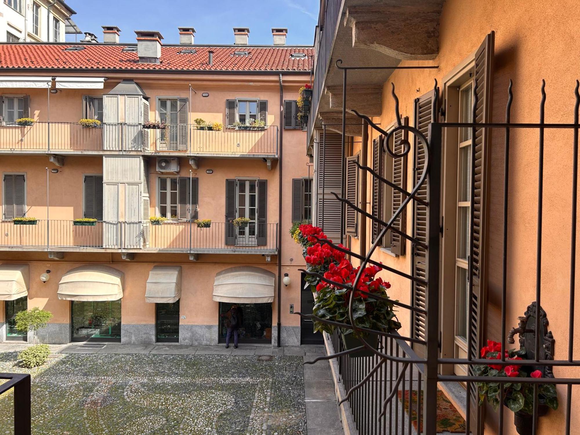 Elegante Appartamento Nel Centro Storico Di Torino Exterior photo